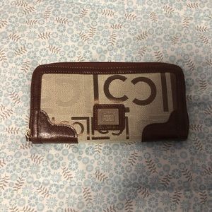 Liz Claiborne Wallet